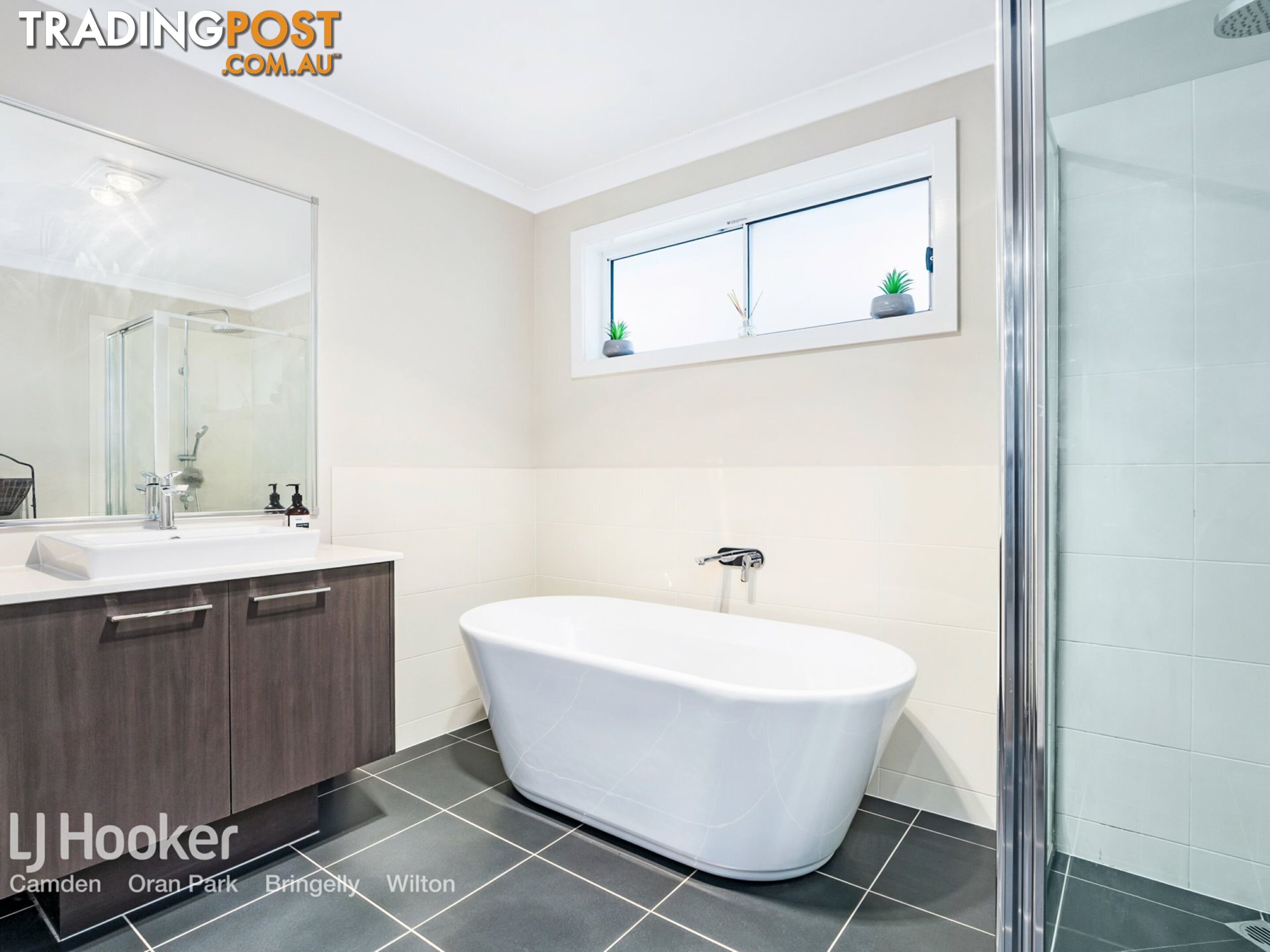 28 Boden Crescent ORAN PARK NSW 2570