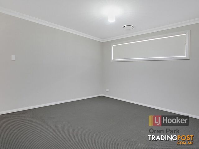 11 Taylor Street ORAN PARK NSW 2570