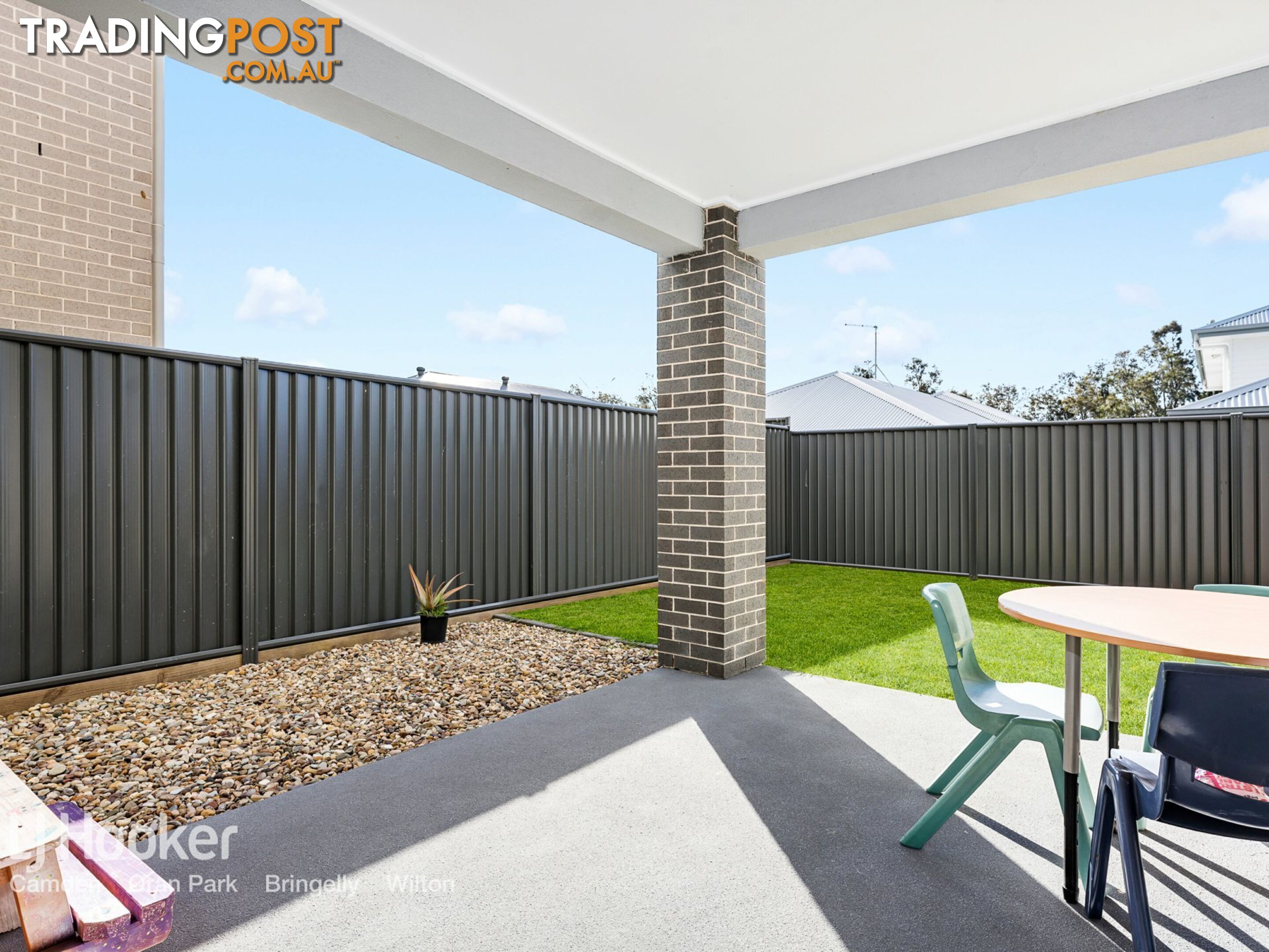 43 Vanderfield Crescent ORAN PARK NSW 2570