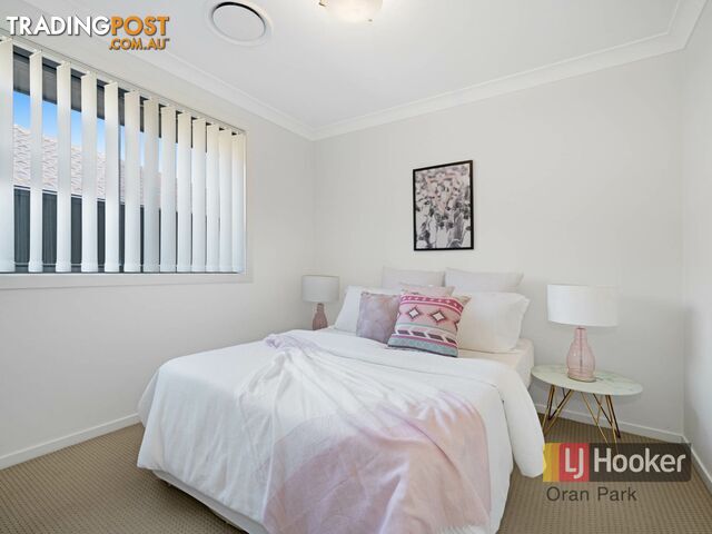 16 Geoghegan Circuit ORAN PARK NSW 2570