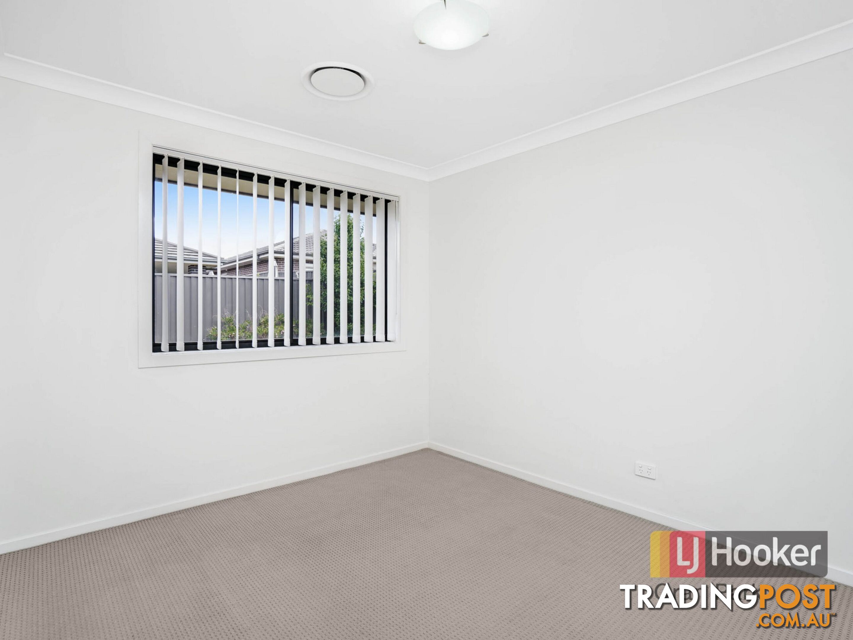 16 Geoghegan Circuit ORAN PARK NSW 2570