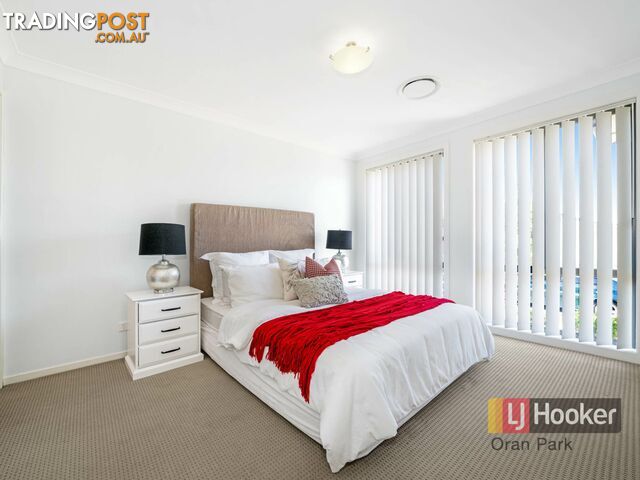 16 Geoghegan Circuit ORAN PARK NSW 2570