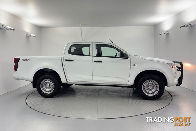 2023 Isuzu D-MAX SX 4X4 - photo 2 of 32