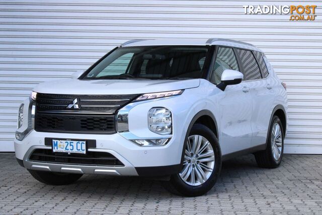 2024 Mitsubishi Outlander LS ZM