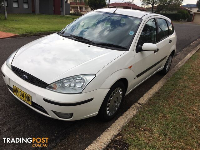 2004 Ford Focus LR CL Hatchback 5dr Auto 4sp 2.0i Hatchback - photo 3 of 10