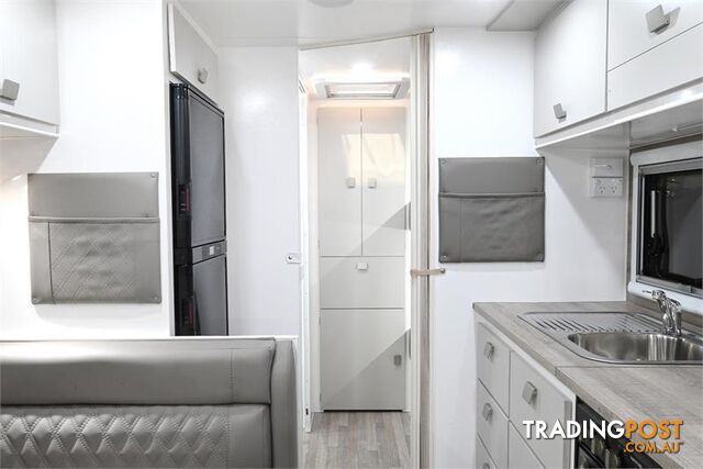 2024 Essential Caravans Ranger Semi 20'6 Family F1-5