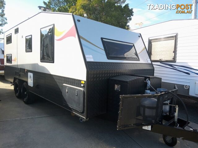 GOLDSTAR RV LIBERTY TOURER FAMILY CARAVAN