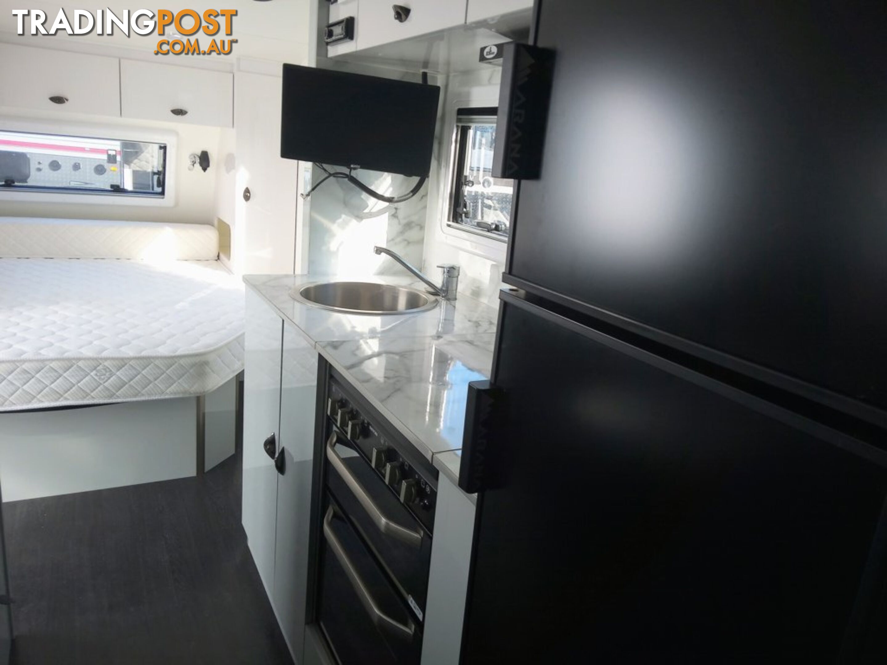 GOLDSTAR RV LIBERTY TOURER FAMILY CARAVAN