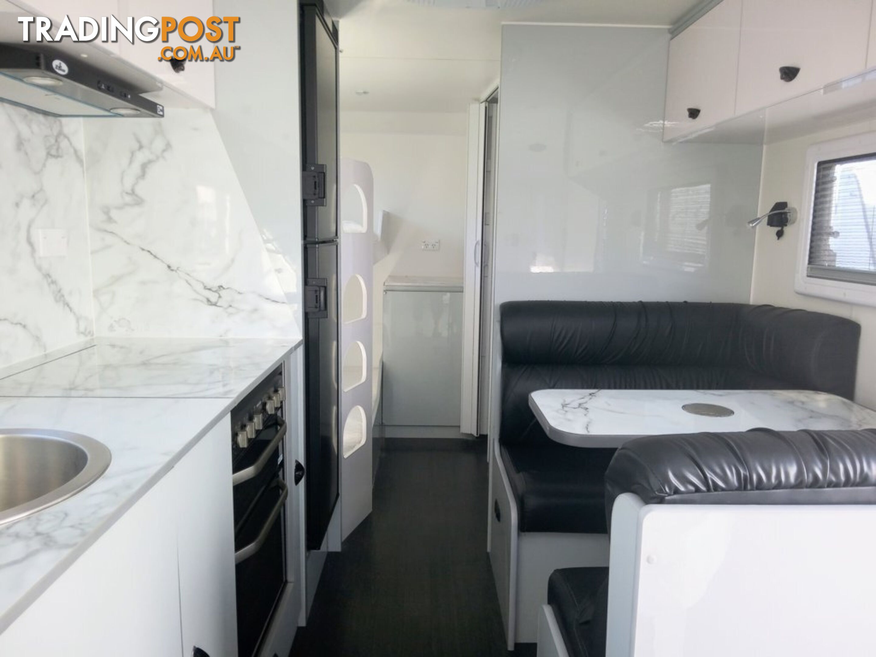 GOLDSTAR RV LIBERTY TOURER FAMILY CARAVAN