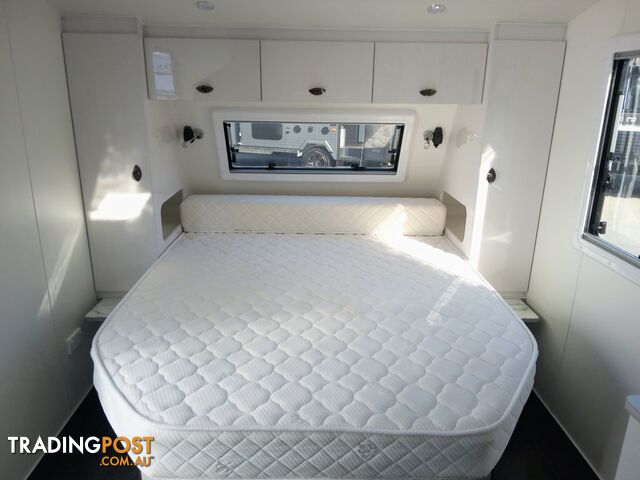 GOLDSTAR RV LIBERTY TOURER FAMILY CARAVAN