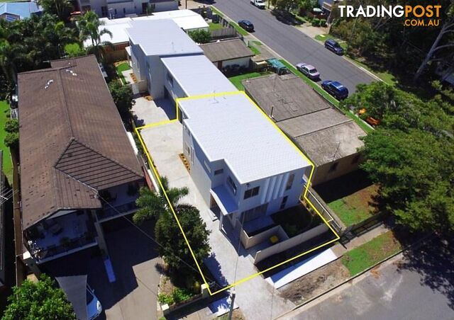 37 Parker Street Labrador QLD 4215