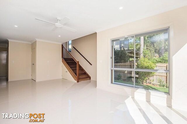 37 Parker Street Labrador QLD 4215