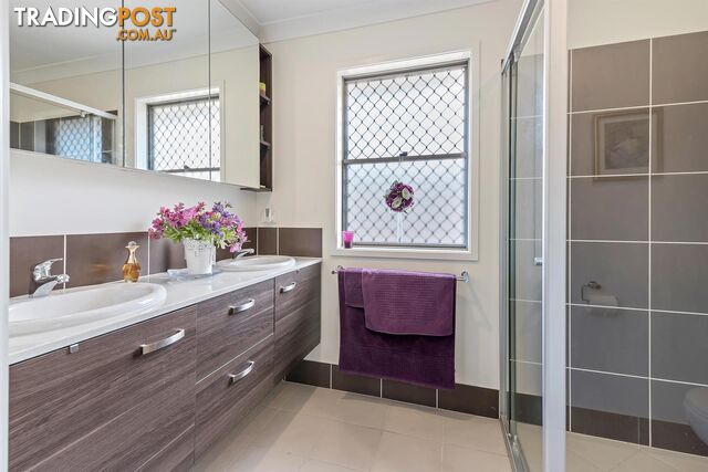 26 Lysterfield Rise Upper Coomera QLD 4209