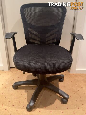 Quick Sale – Black Mesh Office Chair with Arms - Good Condition