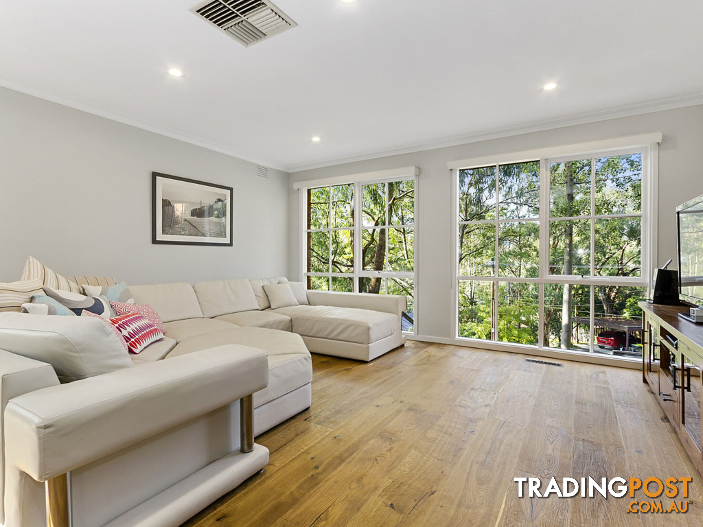 10 Sunninghill Court MITCHAM VIC 3132