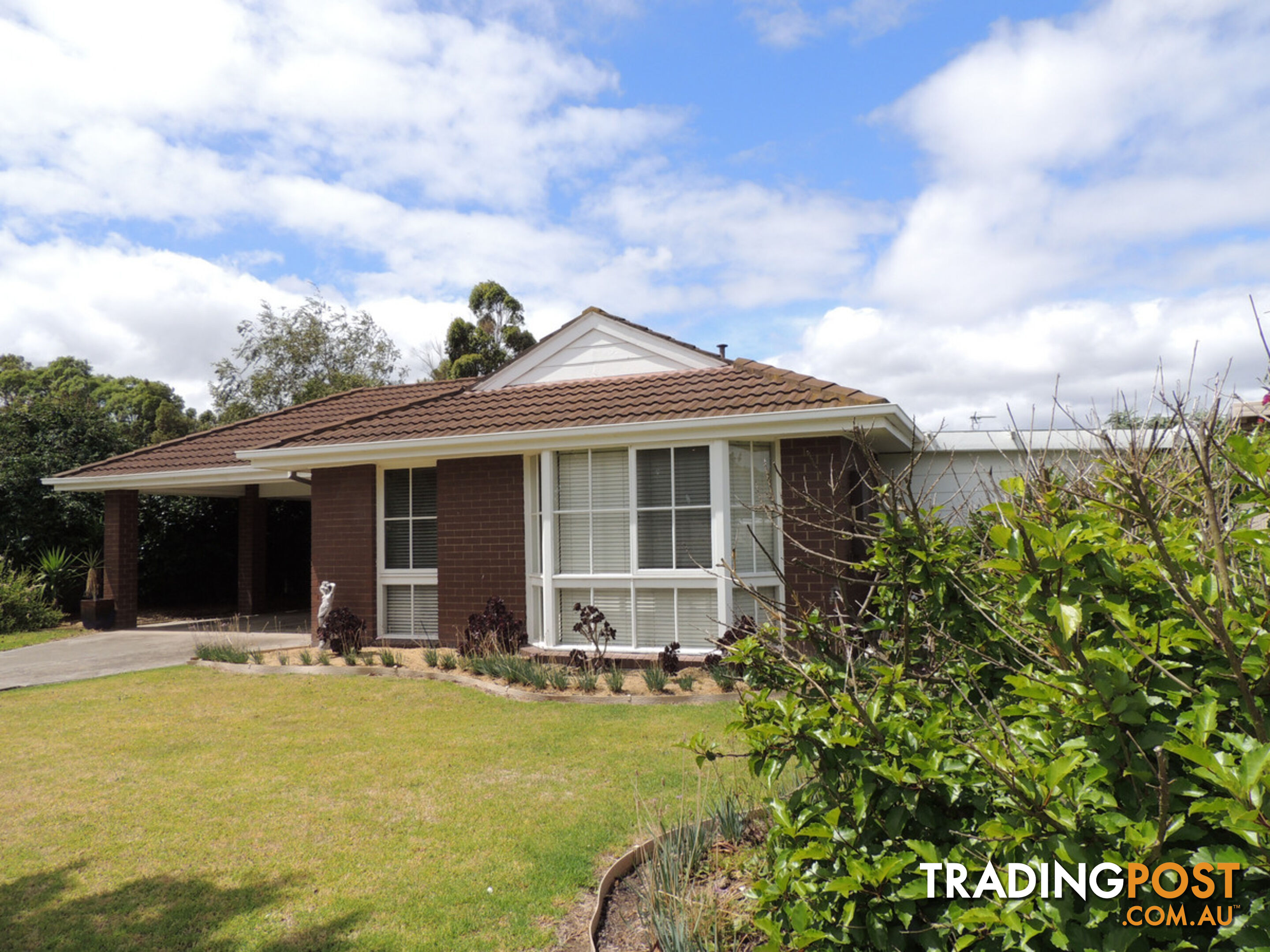 6 Leahe Close SALE VIC 3850