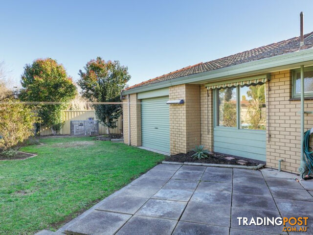 8 Julie Court SALE VIC 3850