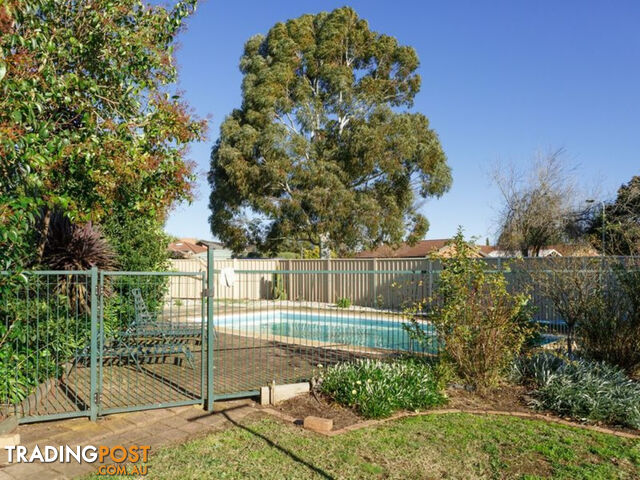 8 Julie Court SALE VIC 3850