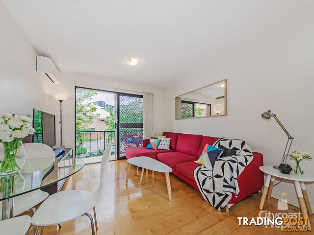 3 82 Pearson Street KANGAROO POINT QLD 4169