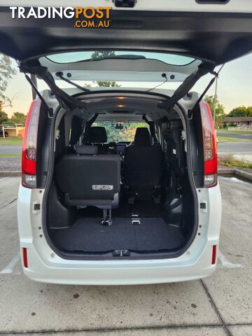 2015 Toyota Noah ZWR80 G Van Automatic