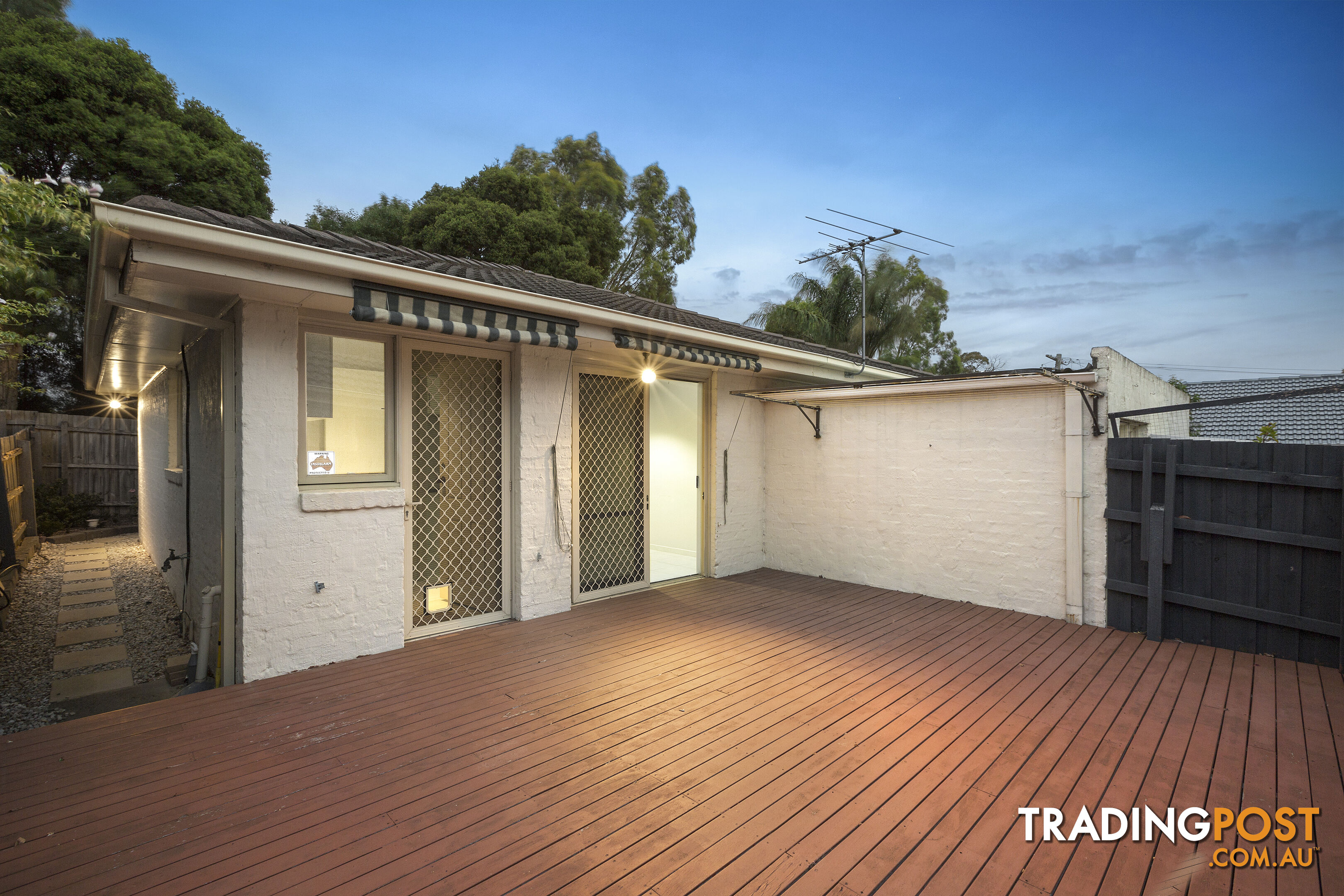 2 4 Craileen Street DONVALE VIC 3111