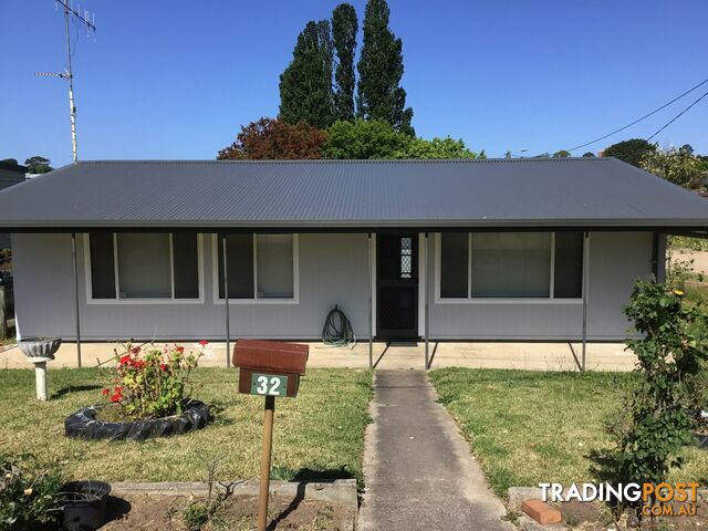 32 Meringo Street BEGA NSW 2550