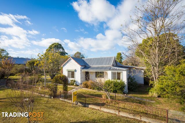 9 Bank Street COBARGO NSW 2550