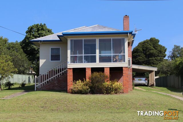 8 Gowing Avenue BEGA NSW 2550