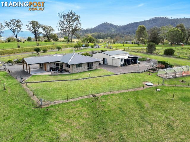 8 Blackbutt Drive COBARGO NSW 2550