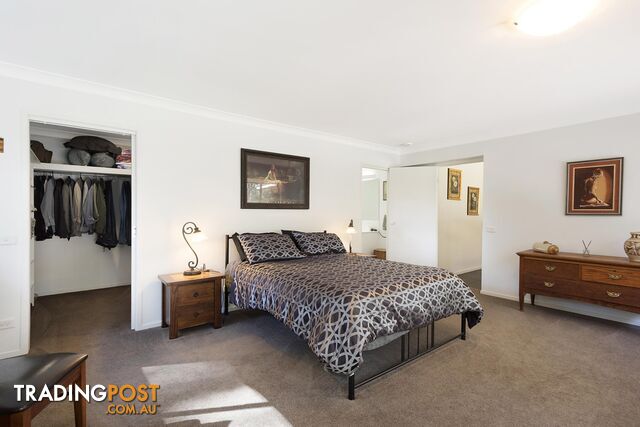 64 Strathmore Crescent KALARU NSW 2550