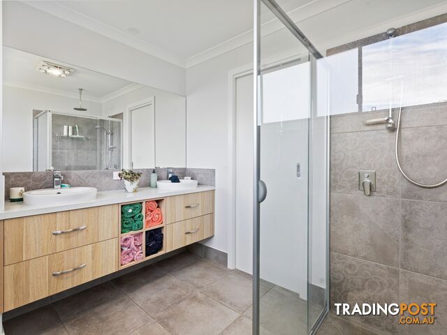 8 Kurrajong Crescent KALARU NSW 2550