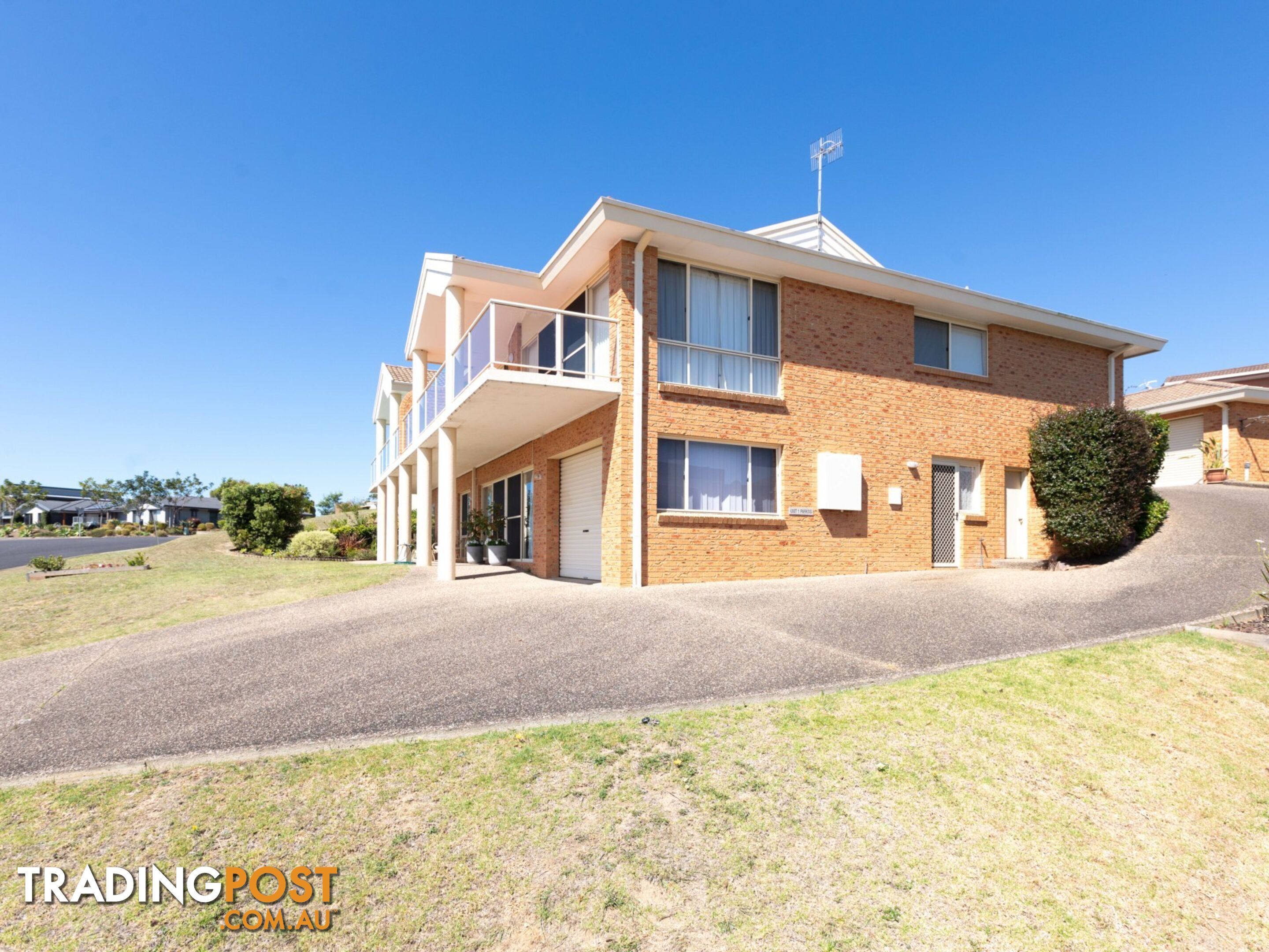 Unit 1/8 The Fairway TURA BEACH NSW 2548