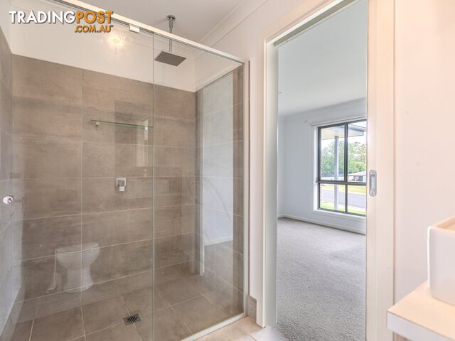 1/2 Kurrajong Crescent KALARU NSW 2550