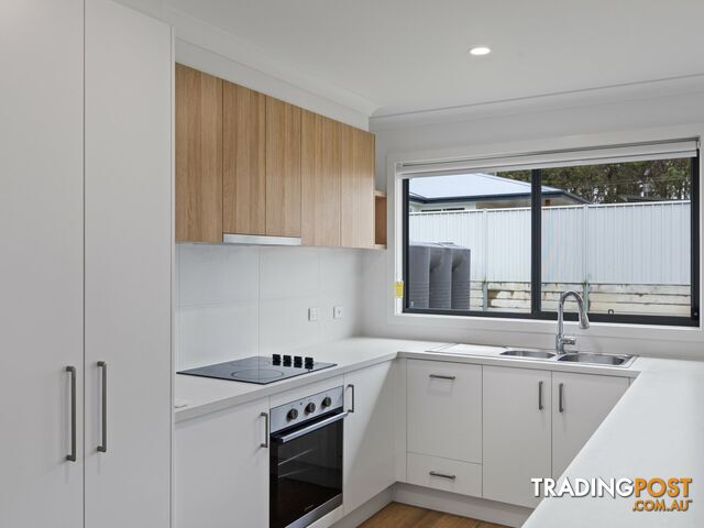 1/2 Kurrajong Crescent KALARU NSW 2550