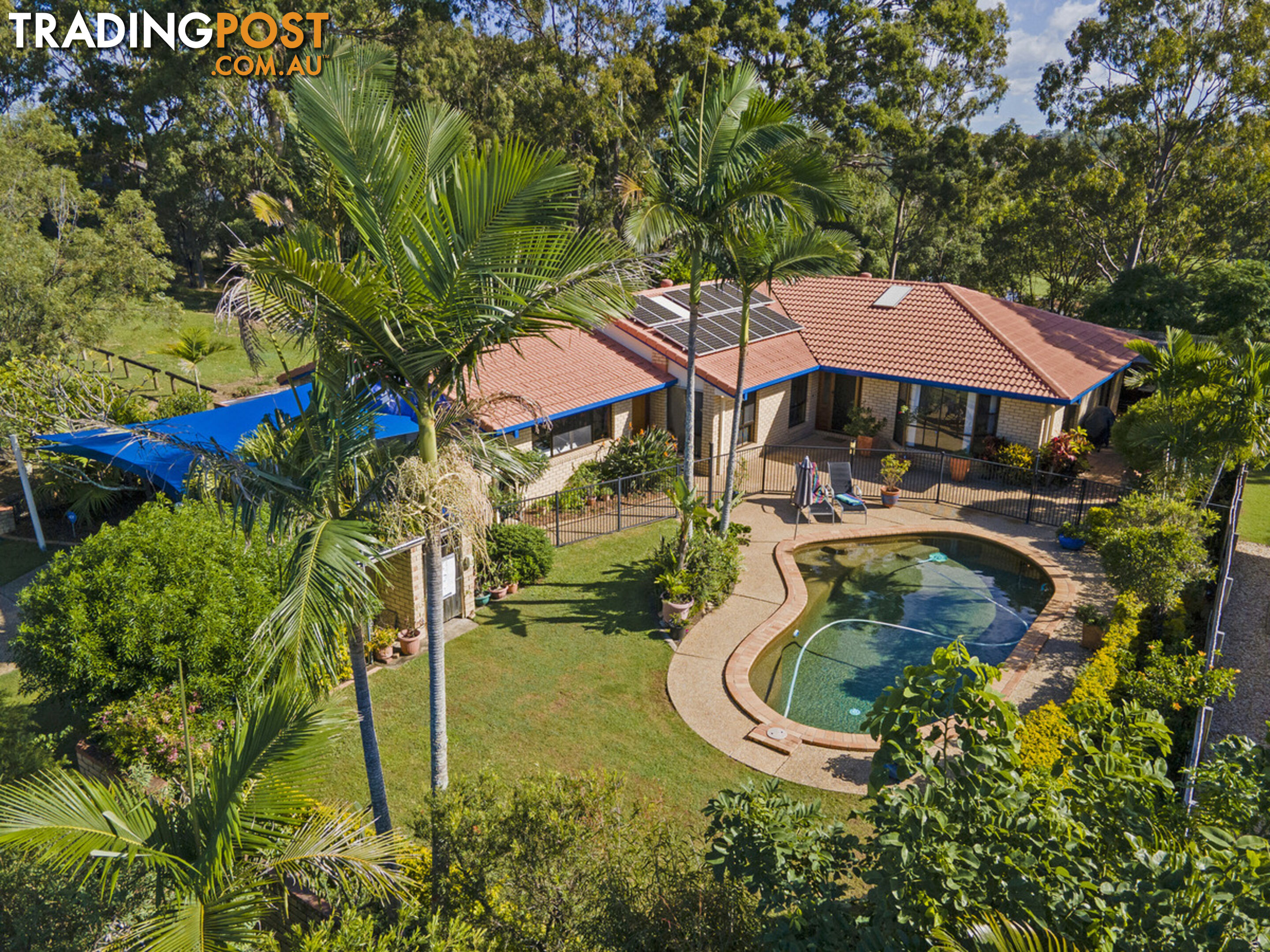 4 Erindale Court HELENSVALE QLD 4212