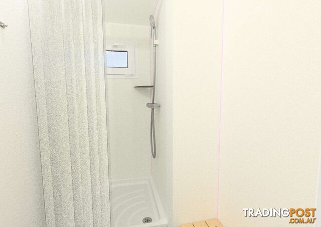 SCANVOGN - 240 2IN1 SHOWER TRAILER - photo 4 of 4