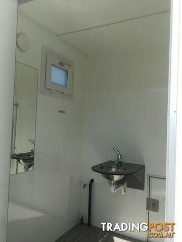 SCANVOGN - 420 4+1 ACCESSIBLE TOILET TRAILER - photo 3 of 5