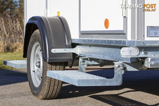 SCANVOGN - SHOWER & TOILET TRAILER 240 (2.4 X 1.85 X 2.7M) - photo 2 of 13