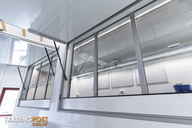 SCANVOGN - TICKET BOOTH TRAILER (5.7 X 2.28 X 3.1 M) - photo 3 of 3