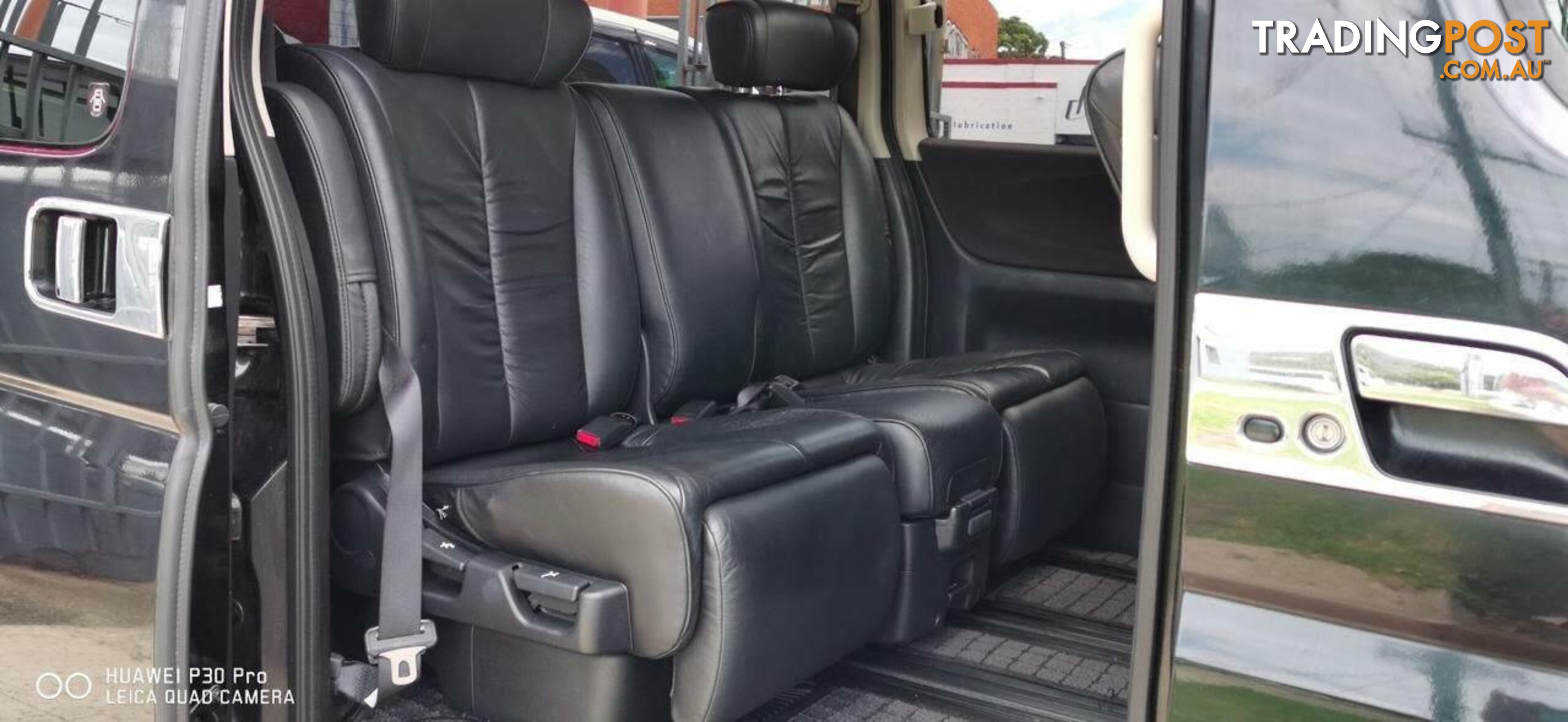 2010 NISSAN ELGRAND RIDER  -