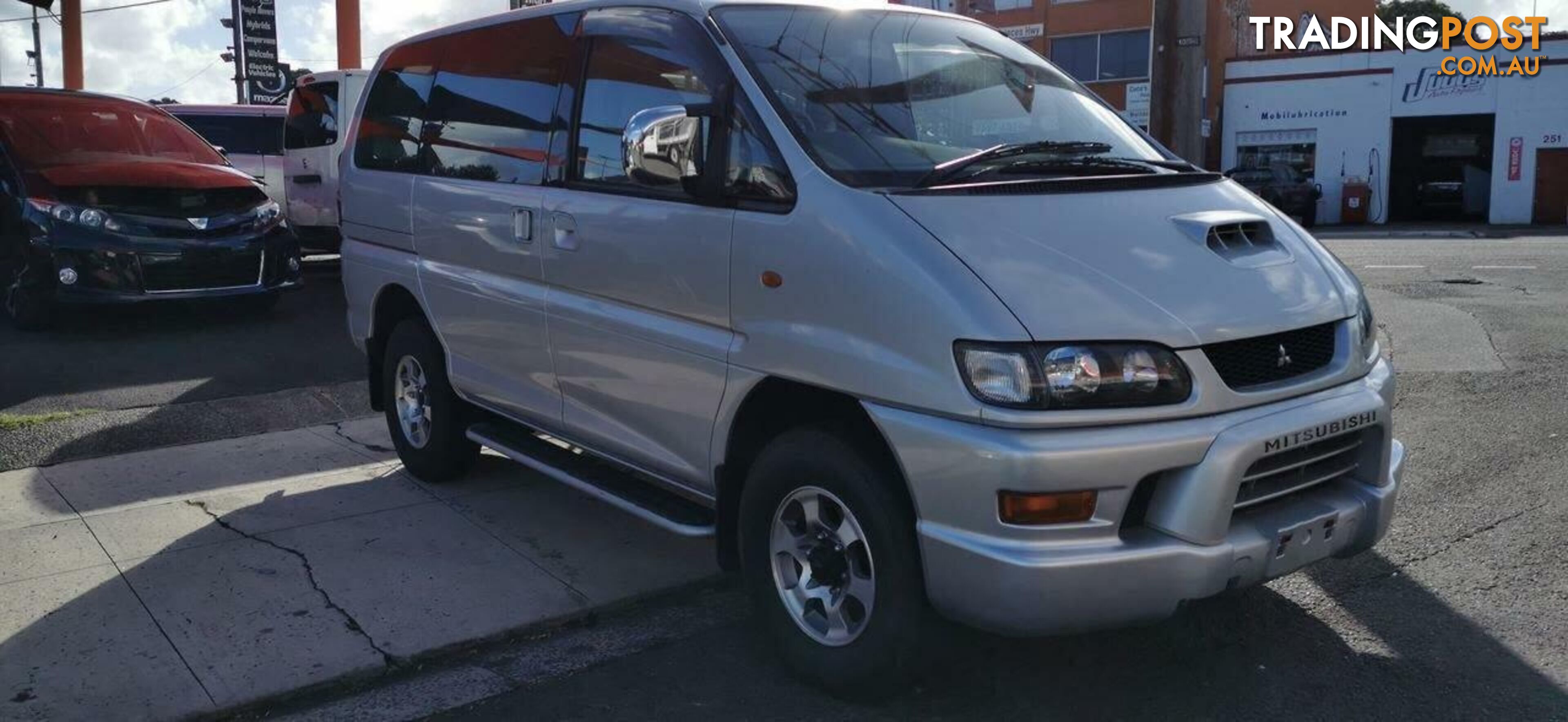 2002 MITSUBISHI DELICA   -