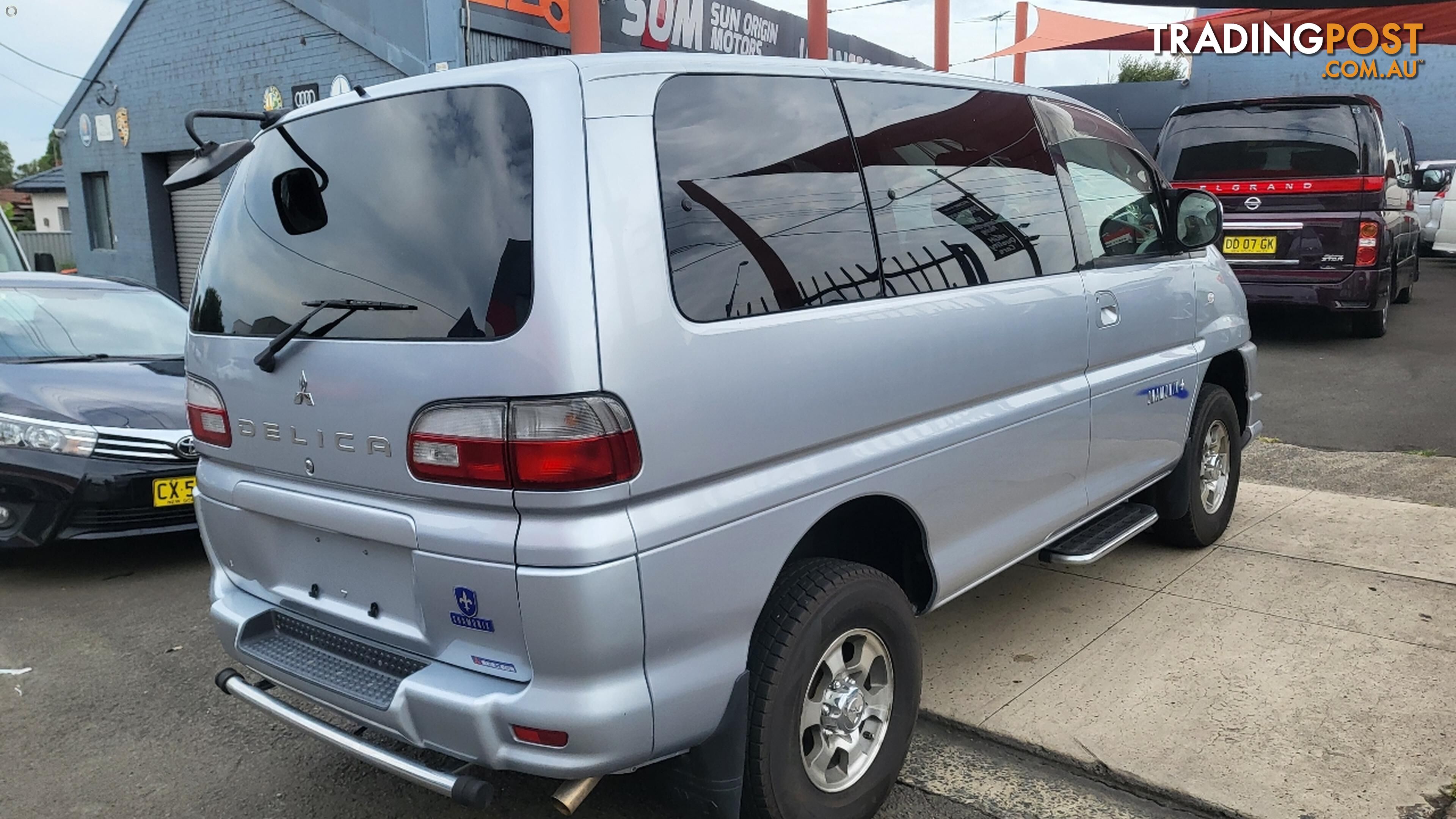 2005 MITSUBISHI DELICA SPACEGEAR CHAMONIX  -