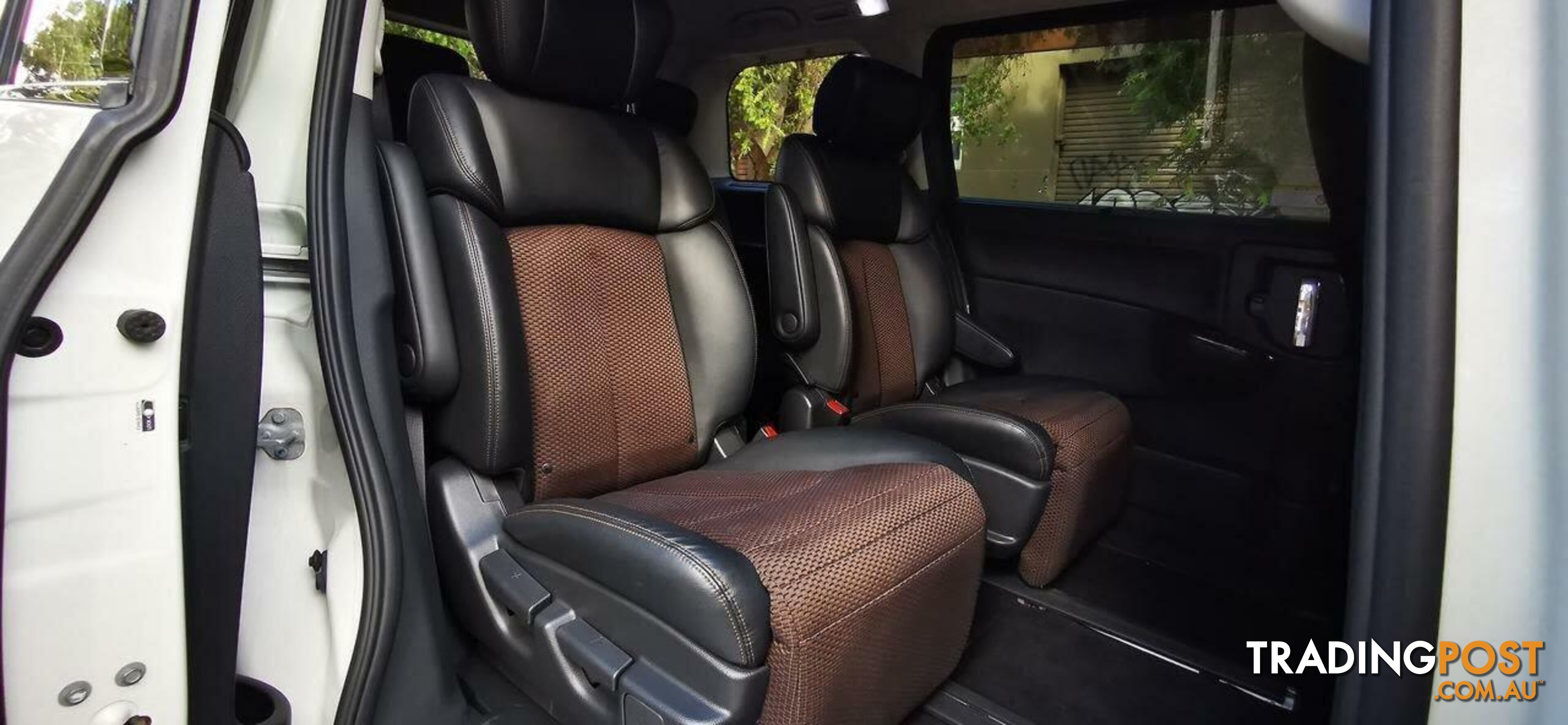 2012 NISSAN ELGRAND HIGHWAY STAR  -