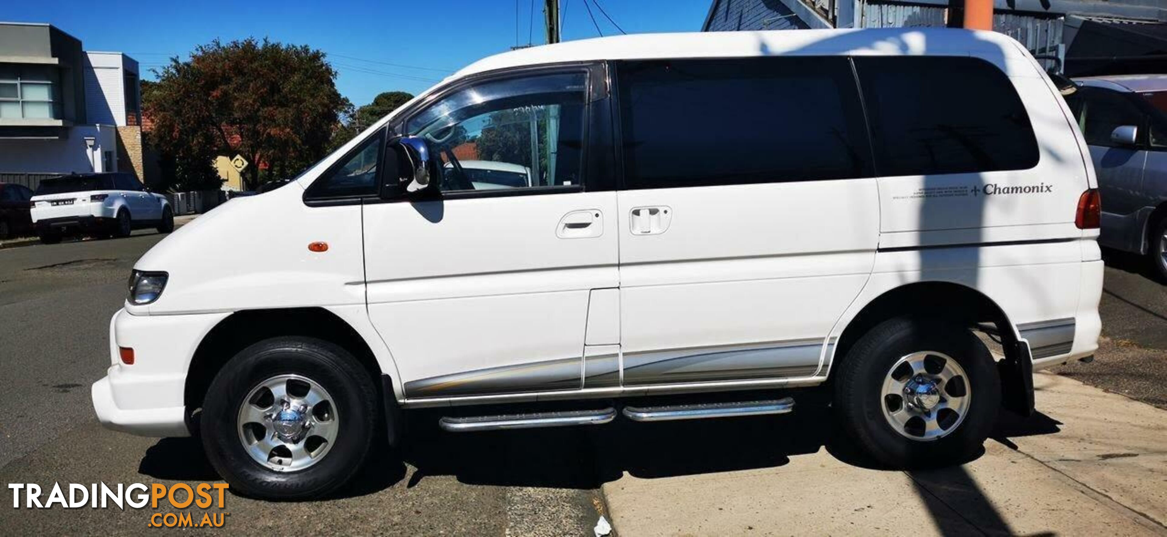 2004 MITSUBISHI DELICA (NO BADGE)  -