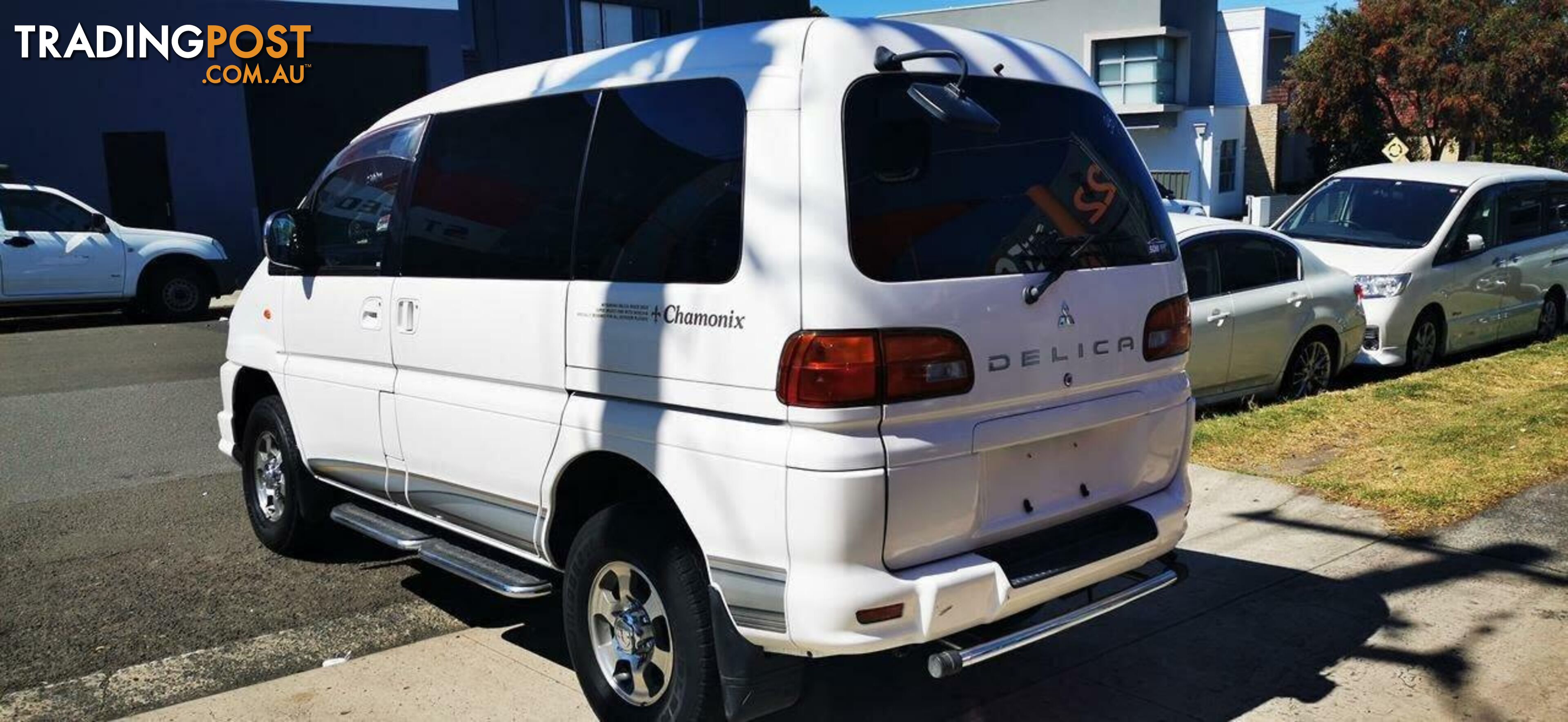 2004 MITSUBISHI DELICA (NO BADGE)  -