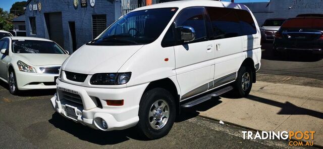 2004 MITSUBISHI DELICA (NO BADGE)  -