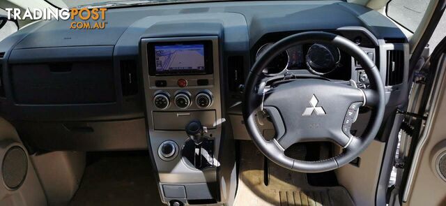 2011 MITSUBISHI DELICA D:5  -