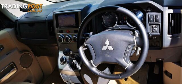 2011 MITSUBISHI DELICA D:5  -