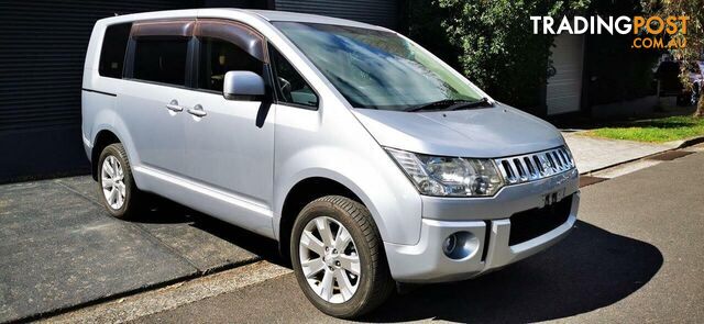 2011 MITSUBISHI DELICA D:5  -