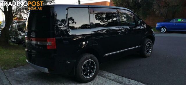 2011 MITSUBISHI DELICA D:5  -